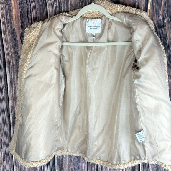 Urban Republic Faux Lambs Wool Coat - Picture 5 of 9